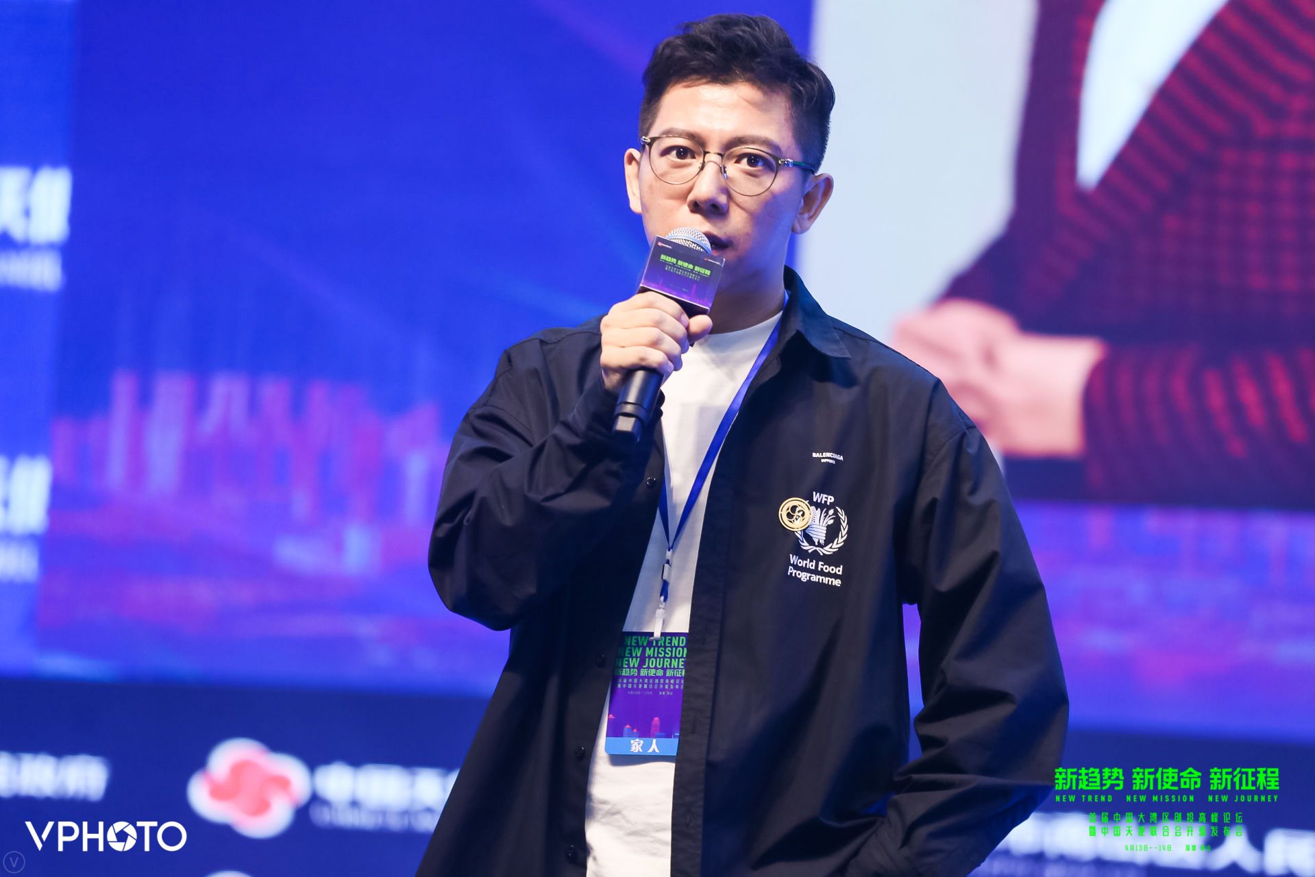 九游娱乐官网-费耶诺德内部会议纪要流出：清晨造点机会；社区盾使命明确；数据趋势出现新变化的简单介绍